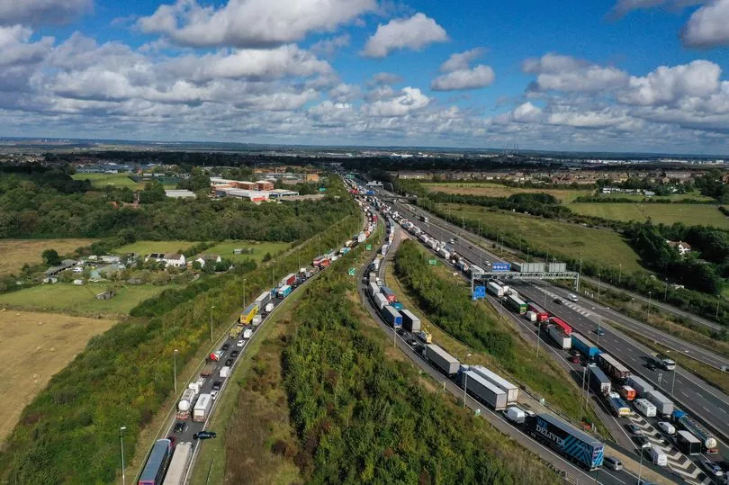 Two Lorries Collide on M25 Causing 9-Mile Tailbacks and 90-Minute Delays