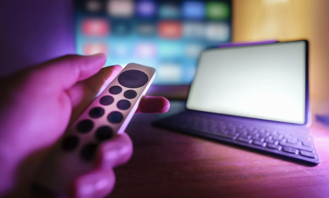 Why These Entertainment Trends Are Replacing Traditional Tv In The Uk Economy 2