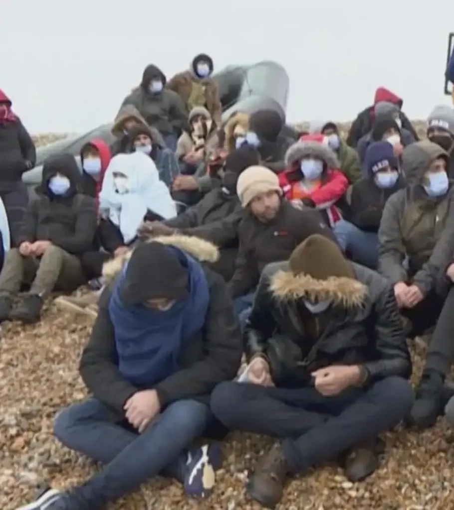 Channel Crossings Surge Past 30,000 Under Labour as Crisis Deepens Amid Calm Seas