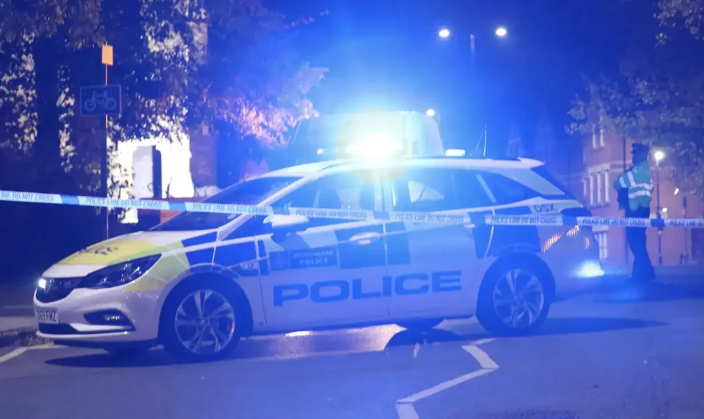 Brixton Chaos: Two Cops Injured as Police Break Up 200-Strong Crowd at Coldharbour Lane