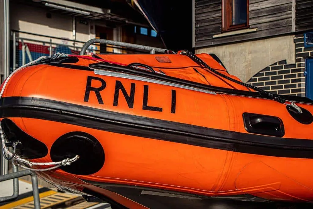 Shoreham RNLI Responds to Three Coastal Emergencies in One Evening