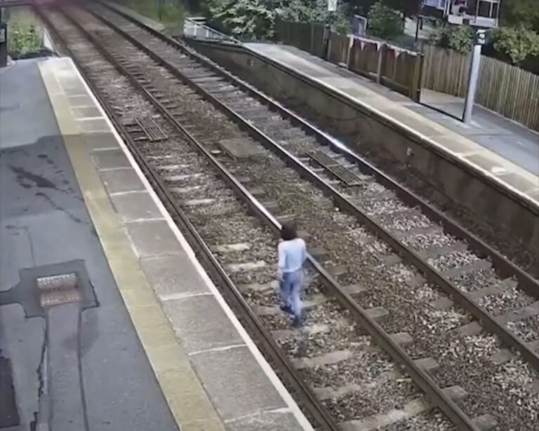 Network Rail Issues Safety Warning on Fatal Risks at Level Crossings