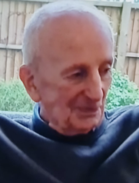 Missing Elderly Man Mick Last Seen in Farnborough; Police Seek Public Assistance