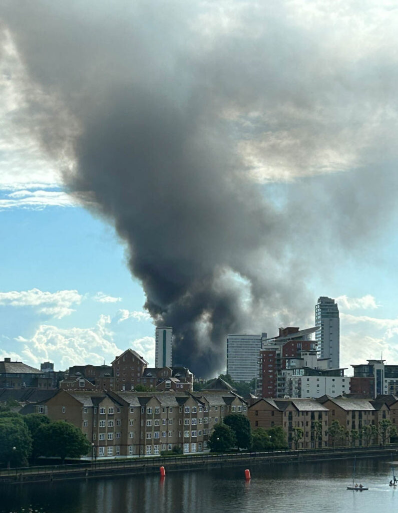 Major Fire Involves Recycling Centre, 100 Firefighters Respond